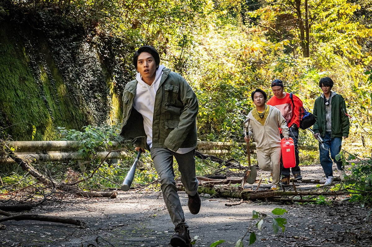 ホラー映画 犬鳴村 実在する最凶心霊スポットが舞台 三吉彩花主演 呪怨 の清水崇監督 ファッションプレス