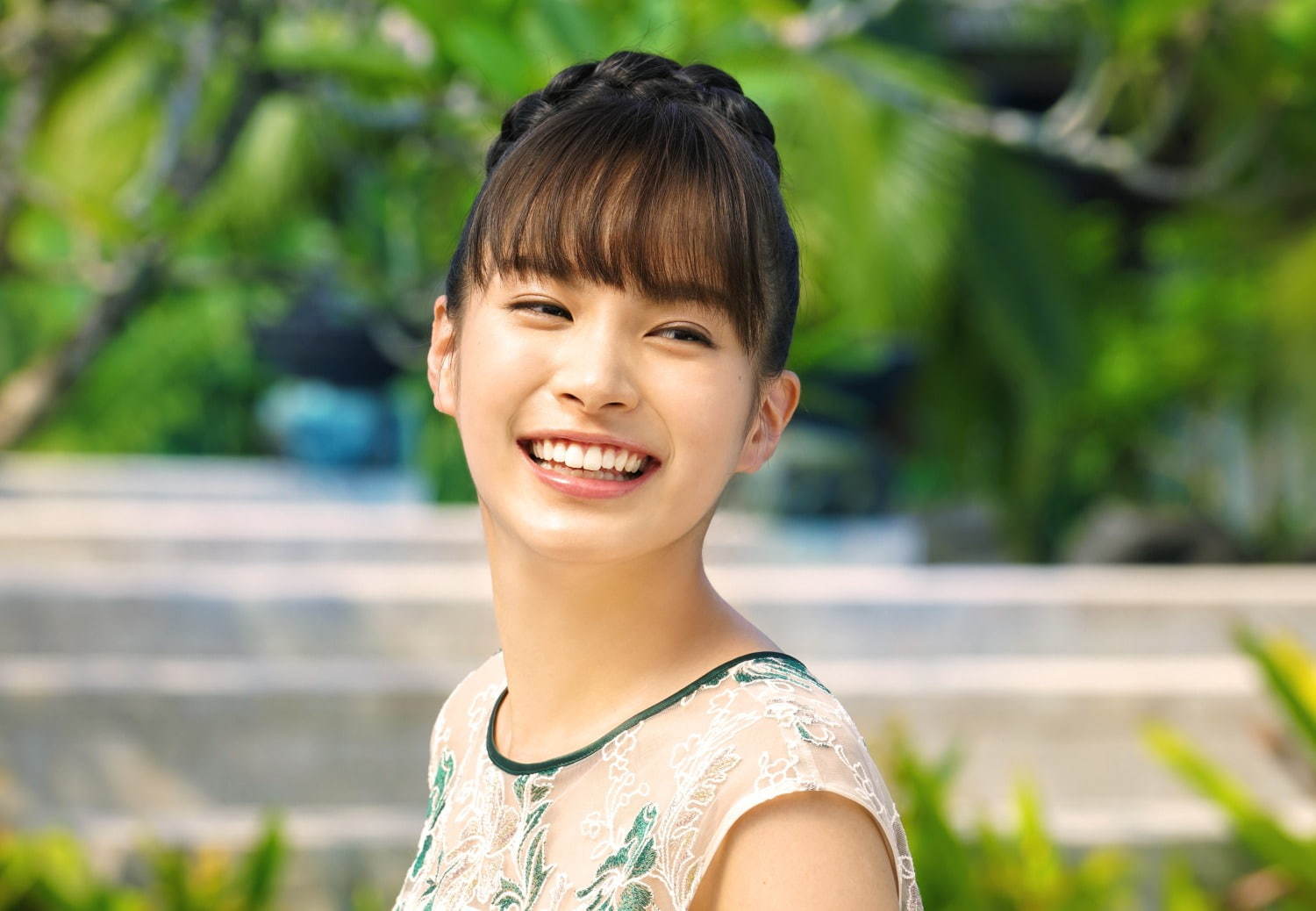 馬 役 春 マン 三浦 コンフィデンス
