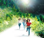 『裸足の季節』場面カット｜写真8