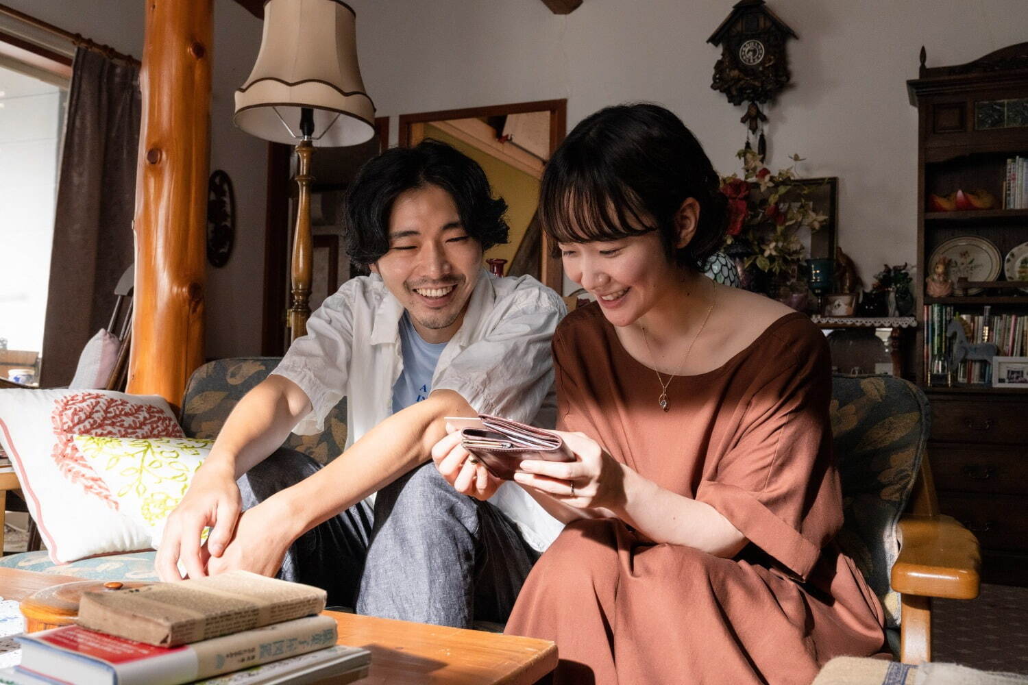 映画 先生 私の隣に座っていただけませんか 黒木華 柄本佑 結婚5年目の夫婦の心理戦を描く ファッションプレス