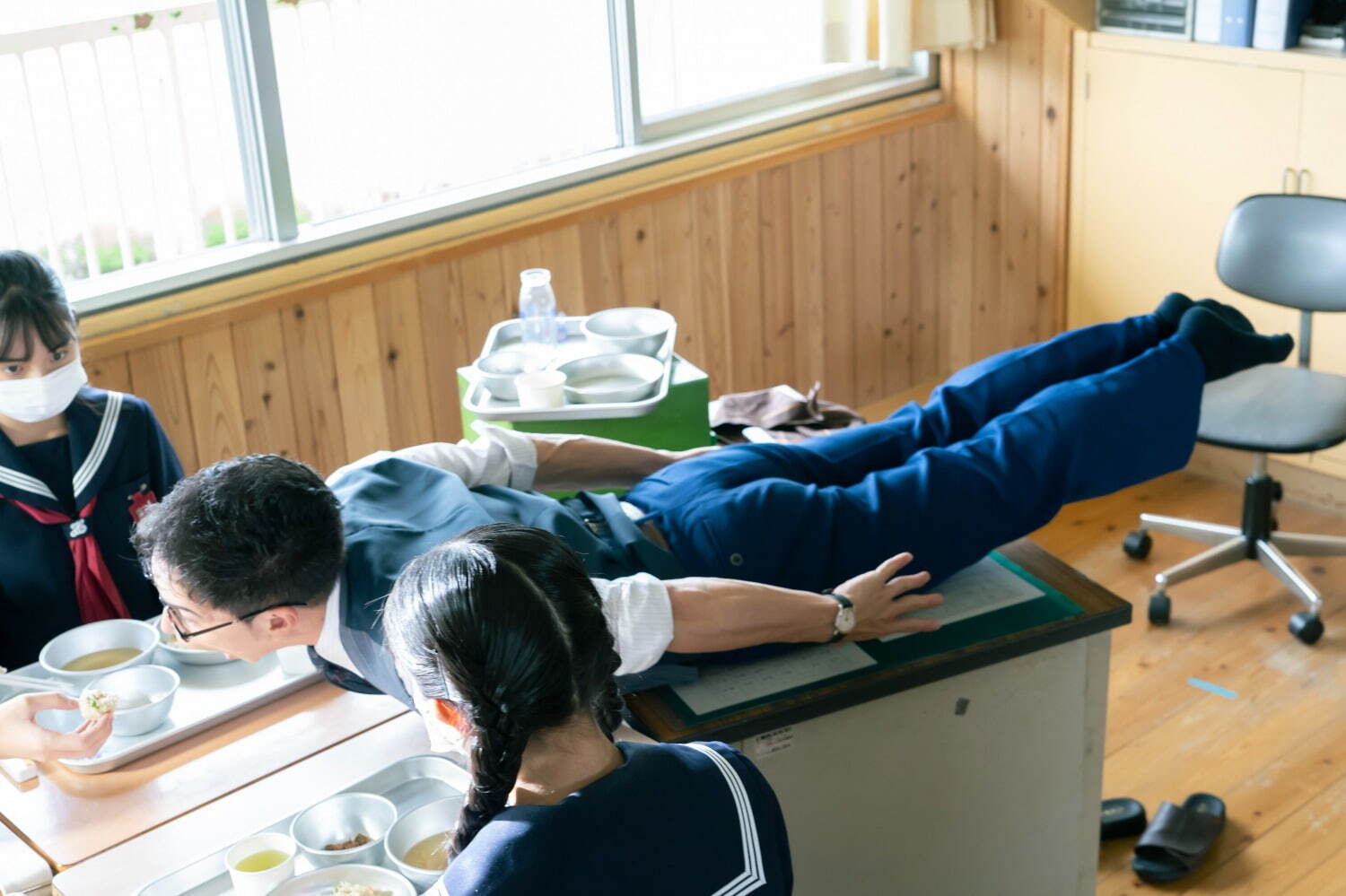 劇場版 おいしい給食 卒業 - 写真4