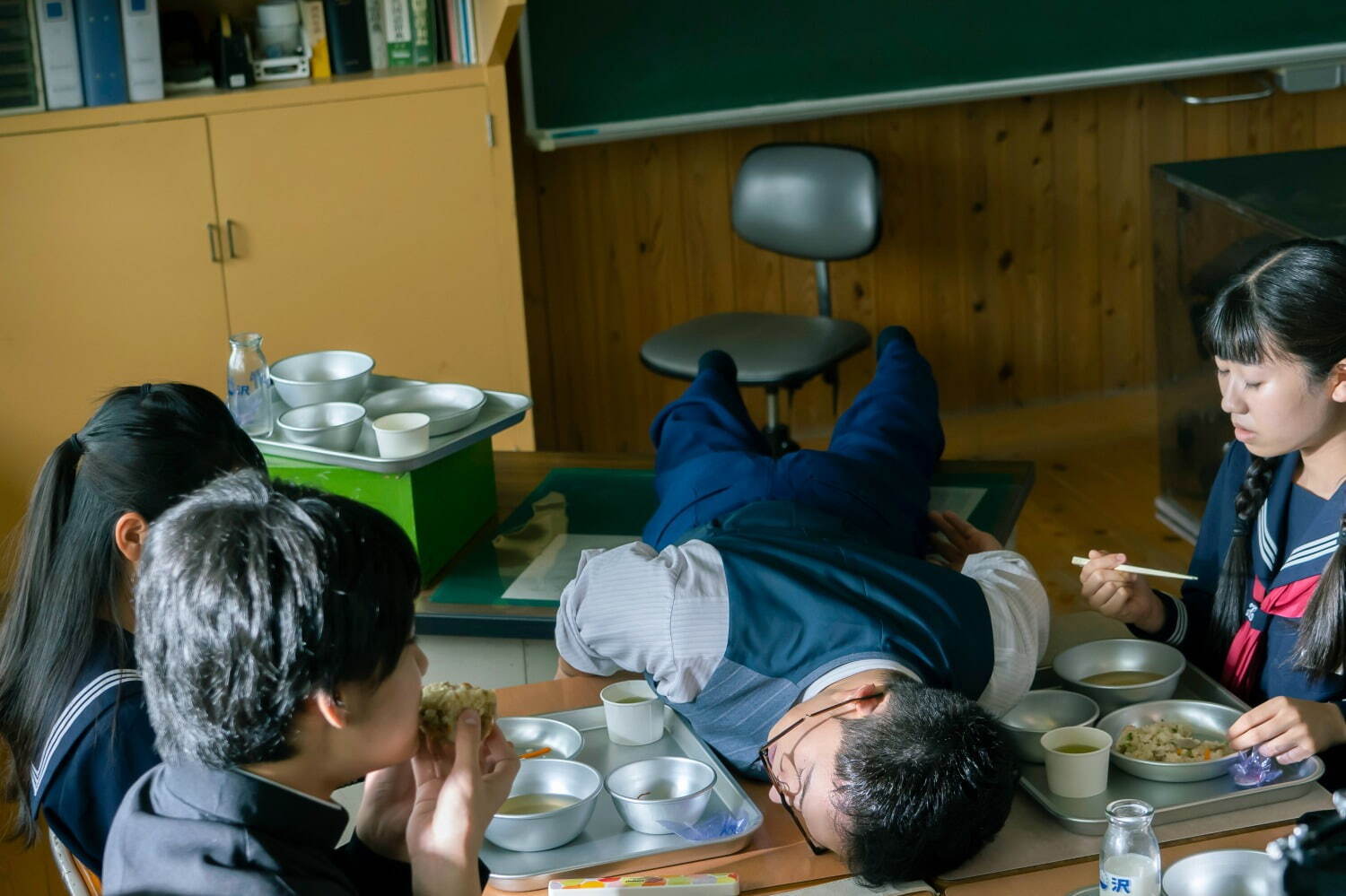 劇場版 おいしい給食 卒業 - 写真3