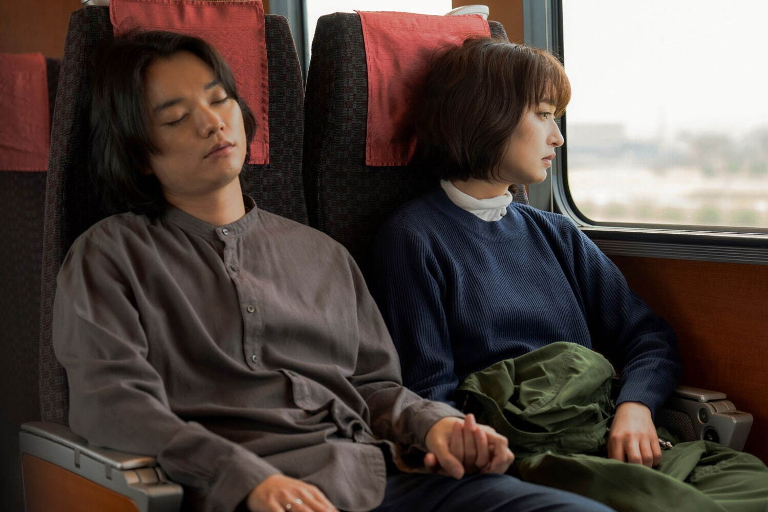 門脇麦 映画『ほつれる』門脇麦主演×加藤拓也監督、目の前の現実に揺れる女性の物語 - ファッションプレス