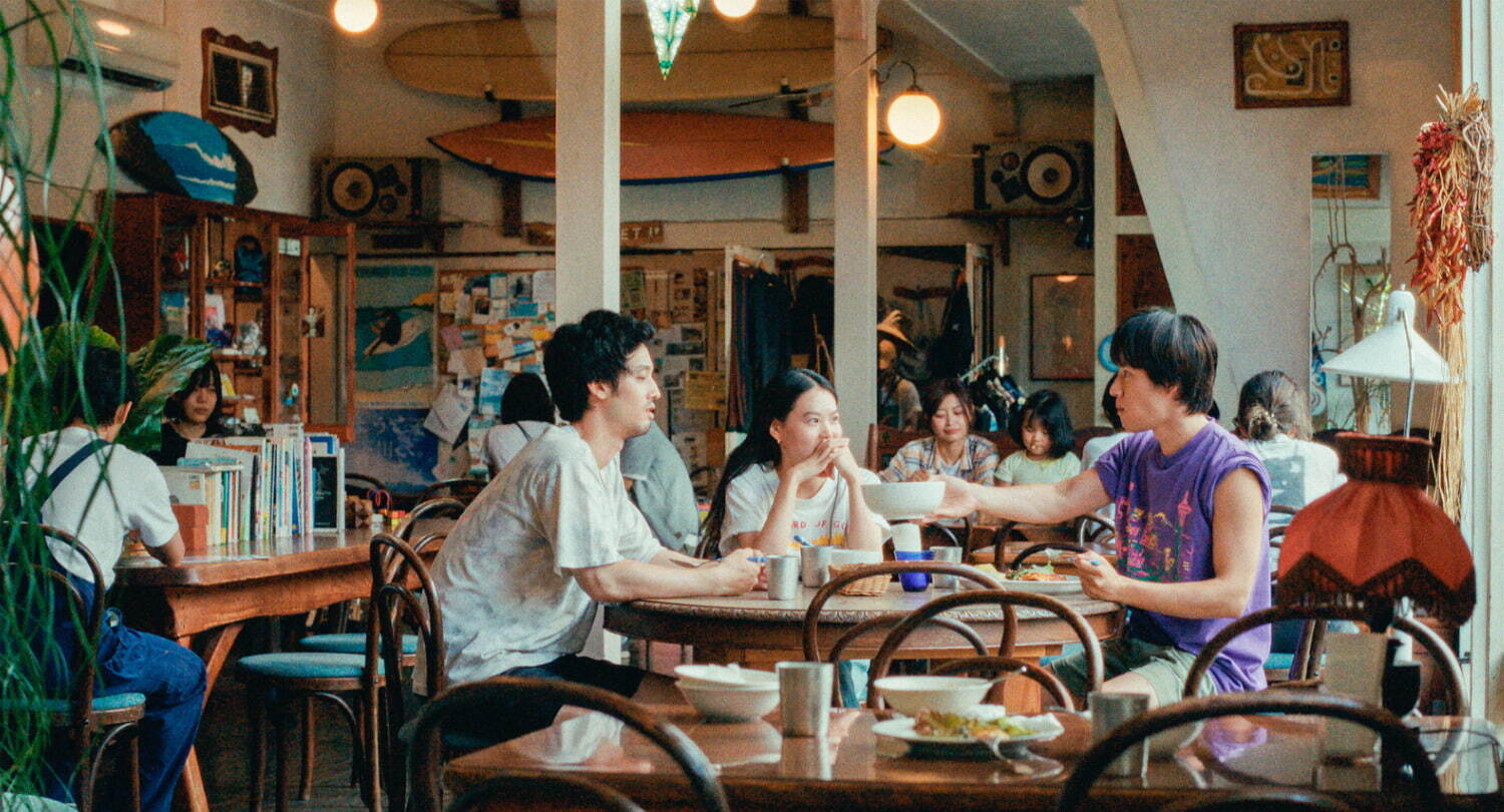 映画『SUPER HAPPY FOREVER』五十嵐耕平監督、海辺の街で“奇跡の