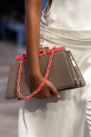 フェンディ(FENDI) ピーカブー｜写真11