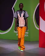 JW アンダーソン 2023年秋冬コレクション、過去の自分を通して“未来”を見据える｜写真3