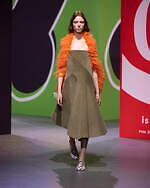 JW アンダーソン 2023年秋冬コレクション、過去の自分を通して“未来”を見据える｜写真26