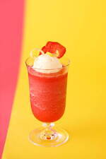 資生堂パーラー“ハート＆波型”モチーフのストロベリーパフェやケーキ、仲條正義名作展とコラボ｜写真12