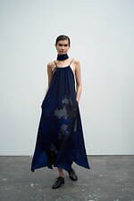 Y's“水仙の花”プリントのキャミソールドレスやシャツ、古着のようなデニムドレスも｜写真3