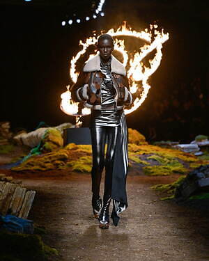 ブルマリン(Blumarine) 2023-24年秋冬ウィメンズコレクション  - 写真2