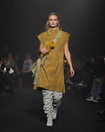 バーバリー 2023年秋冬コレクション - ダニエル・リーが手掛ける初のシーズン、英国の伝統を再解釈｜写真20