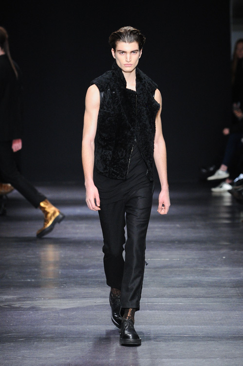 アン ドゥムルメステール 2014-15年秋冬<span>コレクション</span> - 写真24