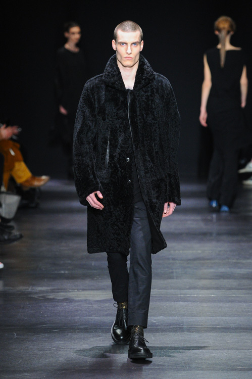 アン ドゥムルメステール(ANN DEMEULEMEESTER) 2014-15年秋冬ウィメンズコレクション シルエット - 写真20