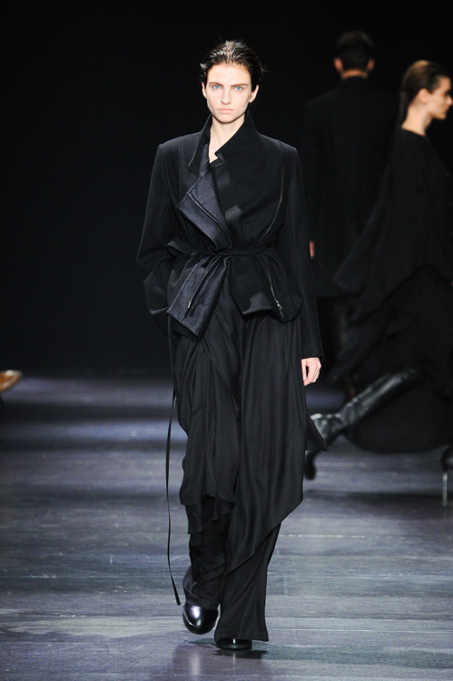 アン ドゥムルメステール(ANN DEMEULEMEESTER) 2014-15年秋冬ウィメンズコレクション  - 写真32