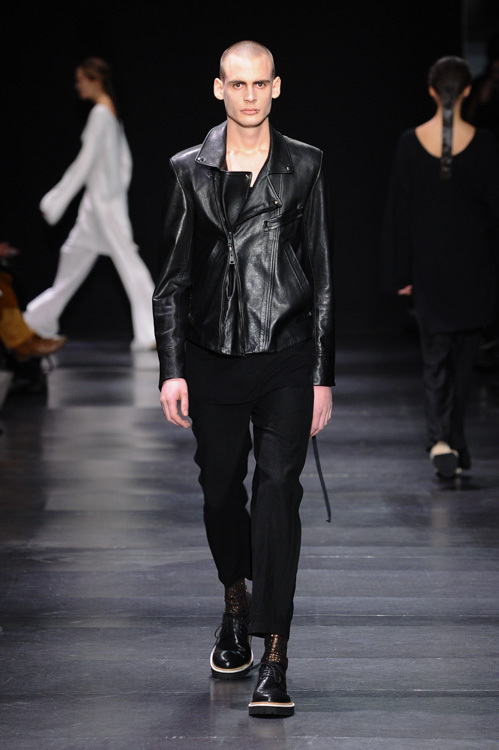 アン ドゥムルメステール(ANN DEMEULEMEESTER) 2014-15年秋冬ウィメンズコレクション  - 写真40