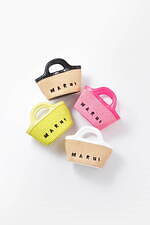 マルニ(MARNI) トロピカリア｜写真1