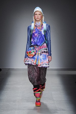 マニッシュ アローラ(manish arora) 2014-15年秋冬ウィメンズコレクション シルエット - 写真19