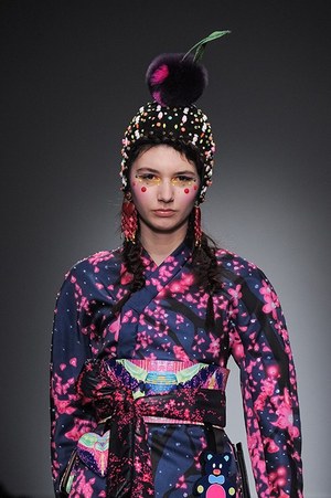 マニッシュ アローラ(manish arora) 2014-15年秋冬ウィメンズコレクション  - 写真42
