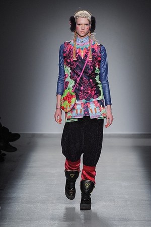 マニッシュ アローラ(manish arora) 2014-15年秋冬ウィメンズコレクション シルエット - 写真26