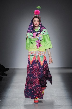 マニッシュ アローラ(manish arora) 2014-15年秋冬ウィメンズコレクション シルエット - 写真27