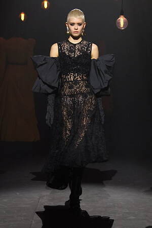 アーデム(ERDEM) 2023-24年秋冬ウィメンズコレクション  - 写真16