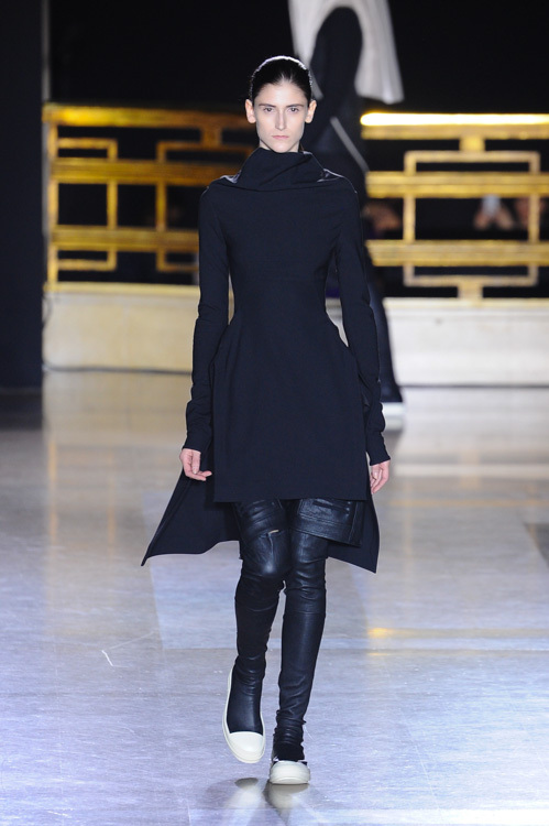 リック・オウエンス(Rick Owens) 2014-15年秋冬ウィメンズコレクション  - 写真19