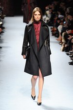 ニナ リッチ 2014-15年秋冬コレクション - 麗しい花々をリュクス＆センシュアルに纏う｜写真6