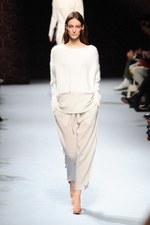 ニナ リッチ 2014-15年秋冬コレクション - 麗しい花々をリュクス＆センシュアルに纏う｜写真24