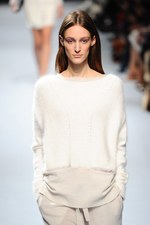 ニナ リッチ 2014-15年秋冬コレクション - 麗しい花々をリュクス＆センシュアルに纏う｜写真25