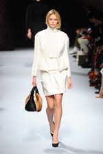 ニナ リッチ 2014-15年秋冬コレクション - 麗しい花々をリュクス＆センシュアルに纏う｜写真29