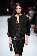 ニナ リッチ 2014-15年秋冬コレクション - 麗しい花々をリュクス＆センシュアルに纏う｜写真32