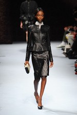 ニナ リッチ 2014-15年秋冬コレクション - 麗しい花々をリュクス＆センシュアルに纏う｜写真33