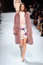 ニナ リッチ 2014-15年秋冬コレクション - 麗しい花々をリュクス＆センシュアルに纏う｜写真43