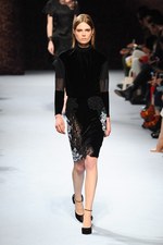 ニナ リッチ 2014-15年秋冬コレクション - 麗しい花々をリュクス＆センシュアルに纏う｜写真59