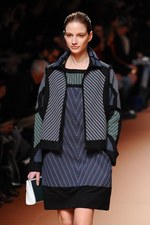 イッセイ ミヤケ(ISSEY MIYAKE) 森の鼓動｜写真28