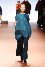 イッセイ ミヤケ(ISSEY MIYAKE) 森の鼓動｜写真49