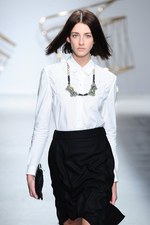 ジュリアン デイヴィッド 2014-15年秋冬コレクション - 素材で遊ぶ、都会派ストリートルック｜写真5