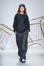 ジュリアン デイヴィッド 2014-15年秋冬コレクション - 素材で遊ぶ、都会派ストリートルック｜写真29