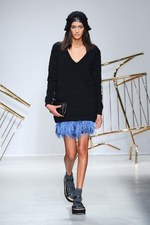 ジュリアン デイヴィッド 2014-15年秋冬コレクション - 素材で遊ぶ、都会派ストリートルック｜写真39