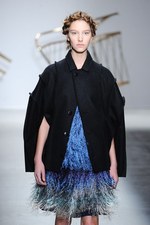 ジュリアン デイヴィッド 2014-15年秋冬コレクション - 素材で遊ぶ、都会派ストリートルック｜写真45