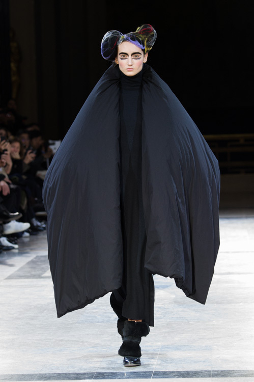 ヨウジヤマモト(Yohji Yamamoto) 2014-15年秋冬ウィメンズコレクション シルエット - 写真3