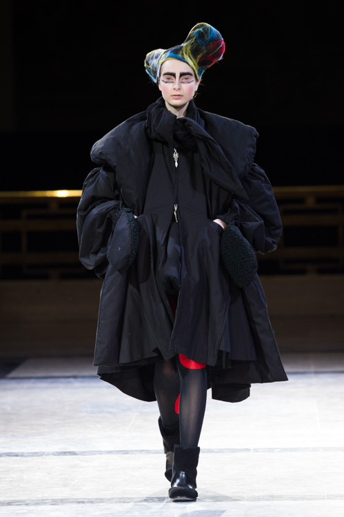 ヨウジヤマモト(Yohji Yamamoto) 2014-15年秋冬ウィメンズコレクション シルエット - 写真26