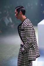 コンダクター 2023-24年秋冬コレクション - 悪夢から目覚め、恐怖と向き合う｜写真17