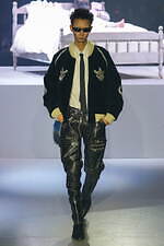 コンダクター 2023-24年秋冬コレクション - 悪夢から目覚め、恐怖と向き合う｜写真2