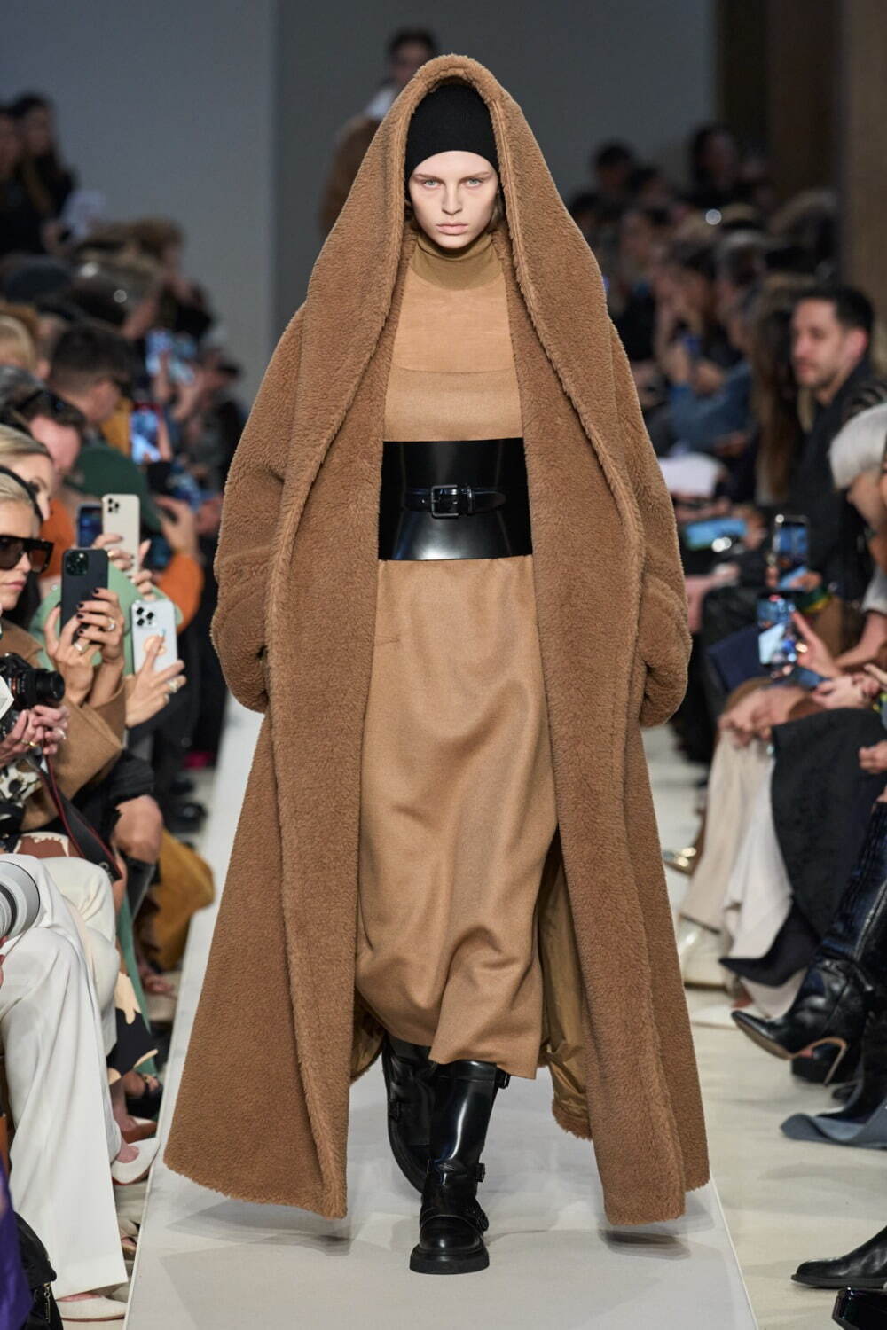 マックスマーラ(Max Mara) 2023-24年秋冬ウィメンズコレクション  - 写真1