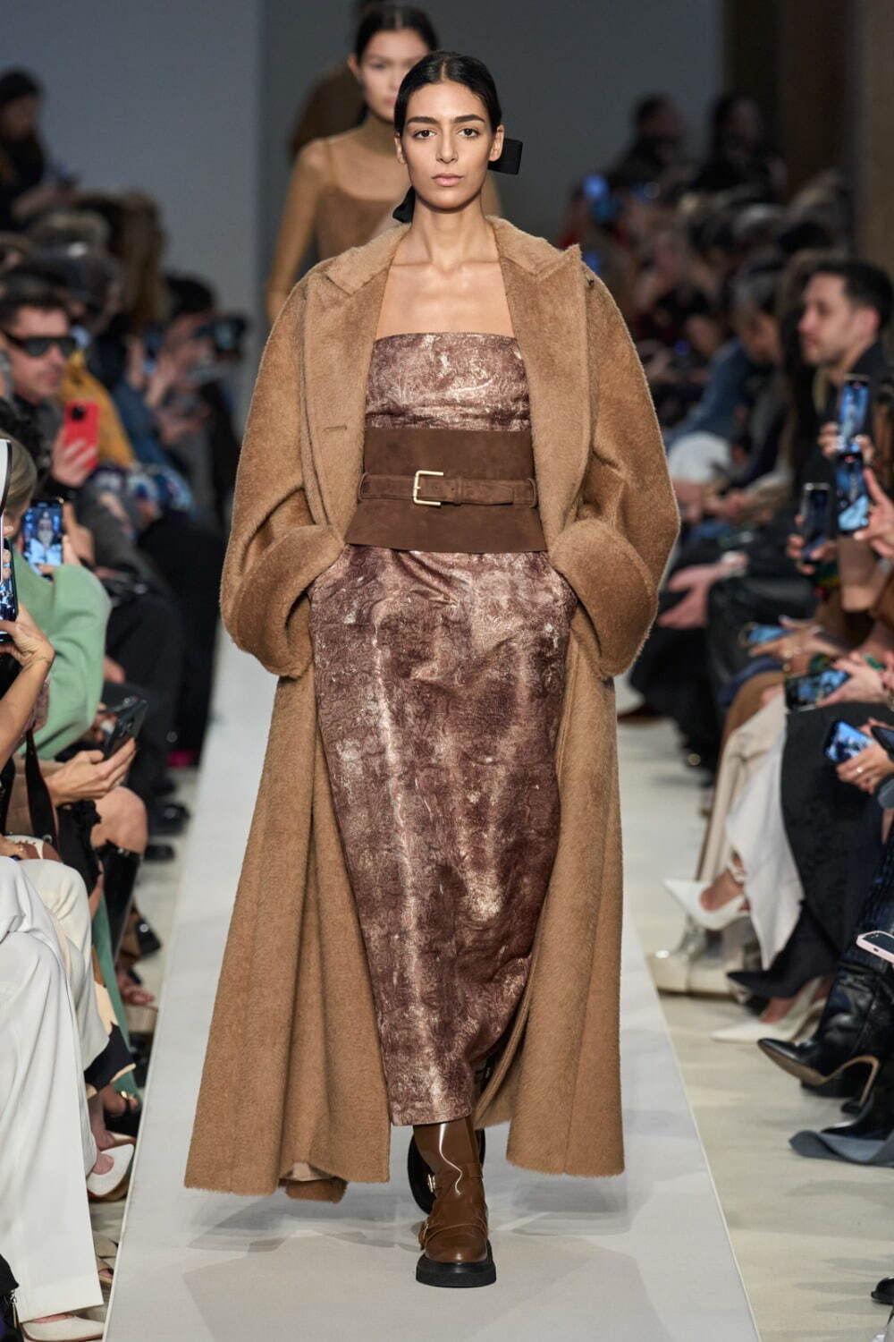 マックスマーラ(Max Mara) 2023-24年秋冬ウィメンズコレクション  - 写真5