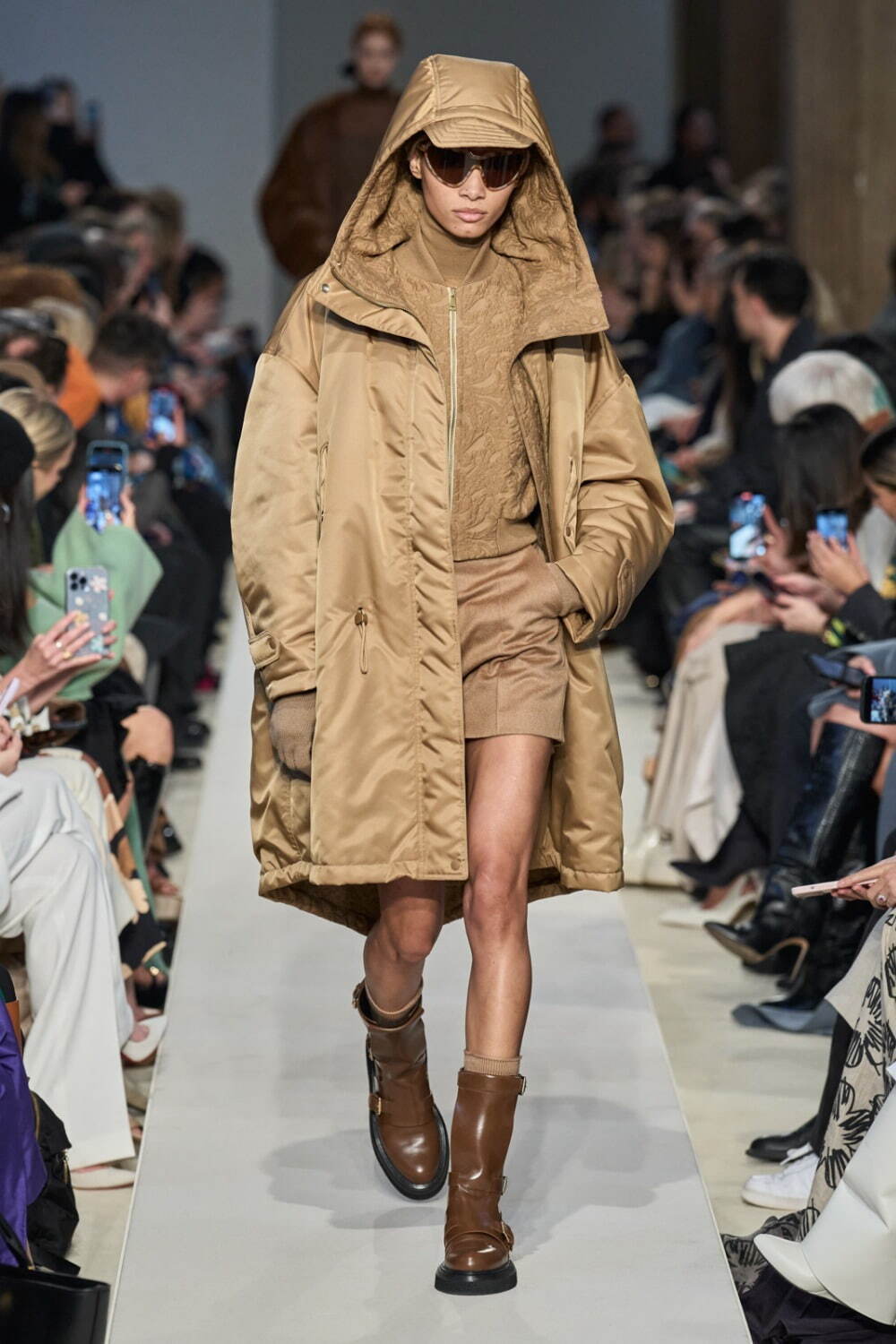 マックスマーラ(Max Mara) 2023-24年秋冬ウィメンズコレクション