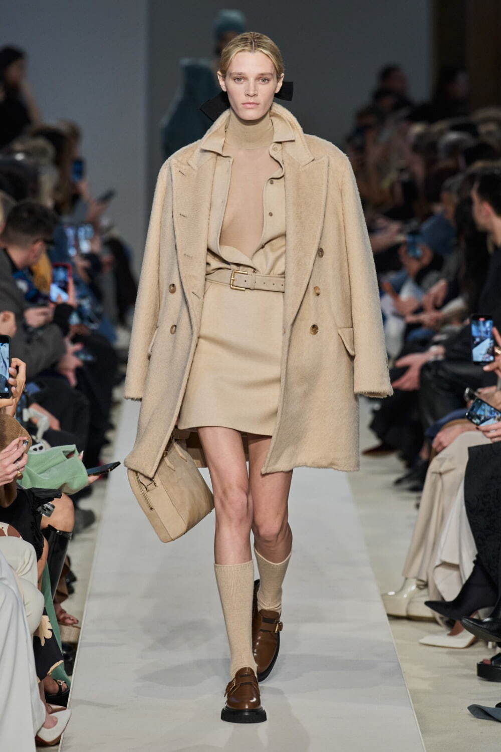 マックスマーラ(Max Mara) 2023-24年秋冬ウィメンズコレクション