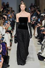 マックスマーラ 2023-24年秋冬コレクション - 18世紀に願った、自由と変革｜写真39