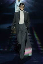 フェンディ 2023年秋冬ウィメンズコレクション - 裂け目から湧き立つエレガンス｜写真13